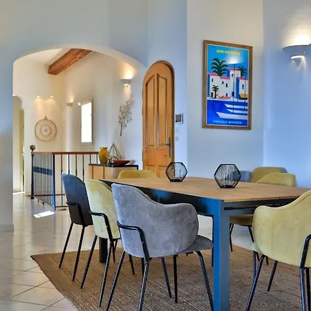 Solimare Vue Mer Exceptionnelle 15 Personnes 6 Piscine A Debordement * Sainte-Maxime