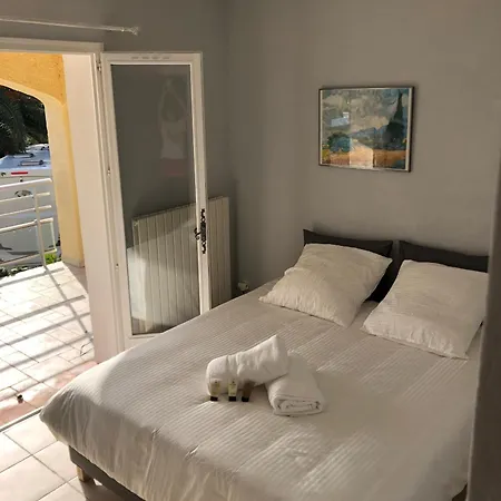 Solimare Vue Mer Exceptionnelle 15 Personnes 6 Piscine A Debordement Villa *